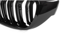 BMW 4 F32 / F33 / F36 13-18 maske med žarometi (ledvičke) levi + desni komplet ČRNE SIJAJNE DVOJNE LETVE