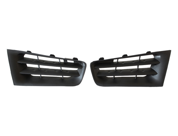 Renault Megane II FL 06-08 sprednji odbijač levi + desni komplet.