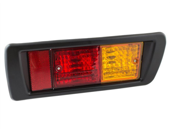 Toyota Land Cruiser III FJ90 96-02 zadnja odbijač desna luč