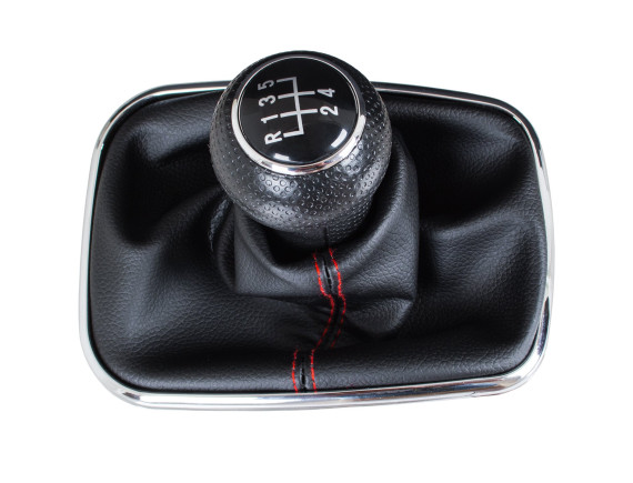 VW Golf IV 97-03 Ročica prestavne ročice + manšeta z rdečim navojem in kromiranim okvirjem 5 prestav, luknja 23 mm