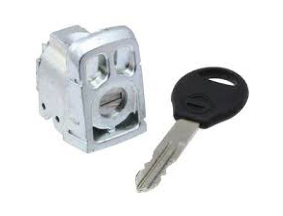 VLOŽEK ZA KLJUČAVNICO  NISSAN QASHQAI 2007- VOZNIKOVA LEVA STRAN