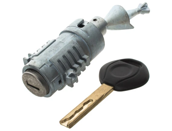 BMW 5 E60 E61 E62 03-10 wkładka zamka drzwi przednich lewa