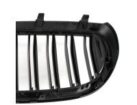 BMW 7 G11 G12 2015- atrapy między reflektory (nerki) lewa + prawa kpl. BLACK GLOSSY DOUBLE BAR