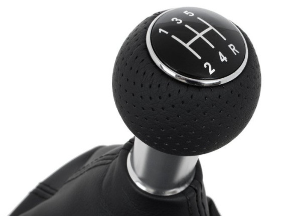 Audi A4 B7 04-08 Prestavna ročica ČRNA + Vzvodna črta ČRNA bieg wsteczny NA DOLE