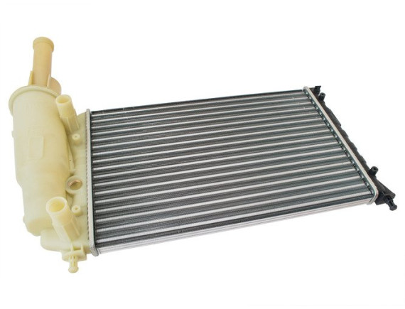Fiat Punto I 94-99 1,2 SPI Hladilnik za vodo / motor
