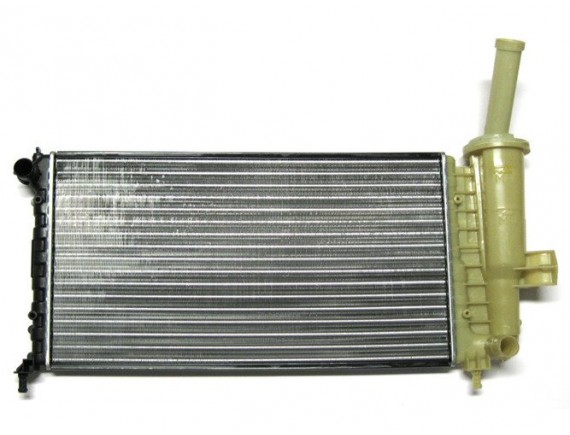 Fiat Punto II 1999– 1,2 8V 16V Hladilnik / radiator