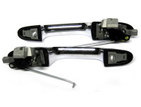 Fiat 500 upravlja z zunanjo sprednjo stranjo levo + desno
