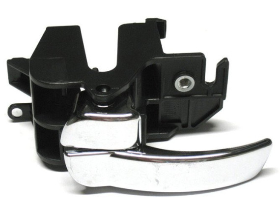 Nissan Navara 2004- Notranji ročaj zadaj (s ključavnico) CHROM Levo